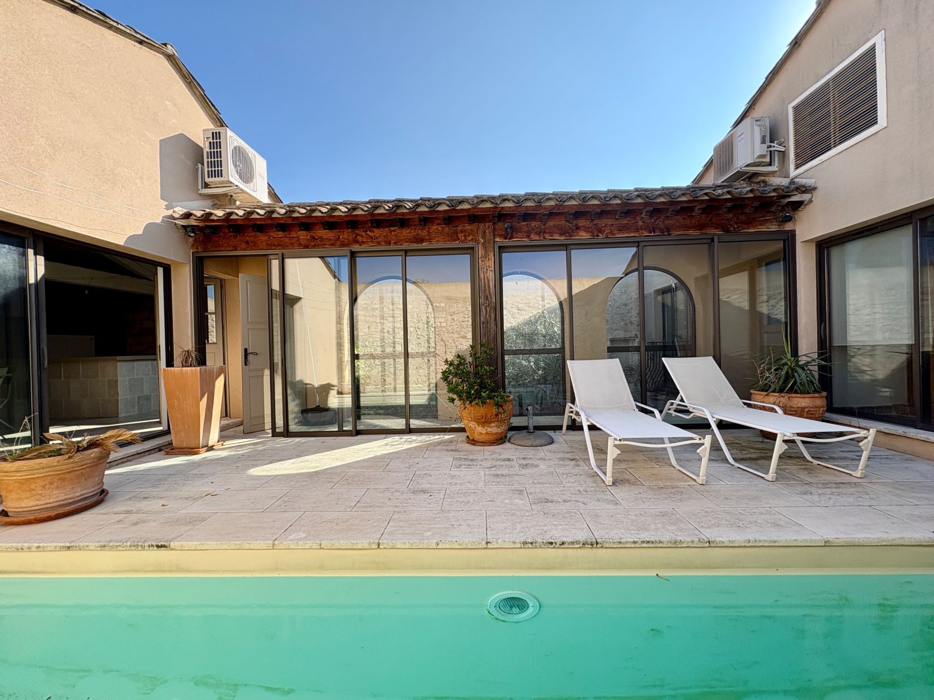 luxury house 5 Rooms for sale on MAUSSANE LES ALPILLES (13520)