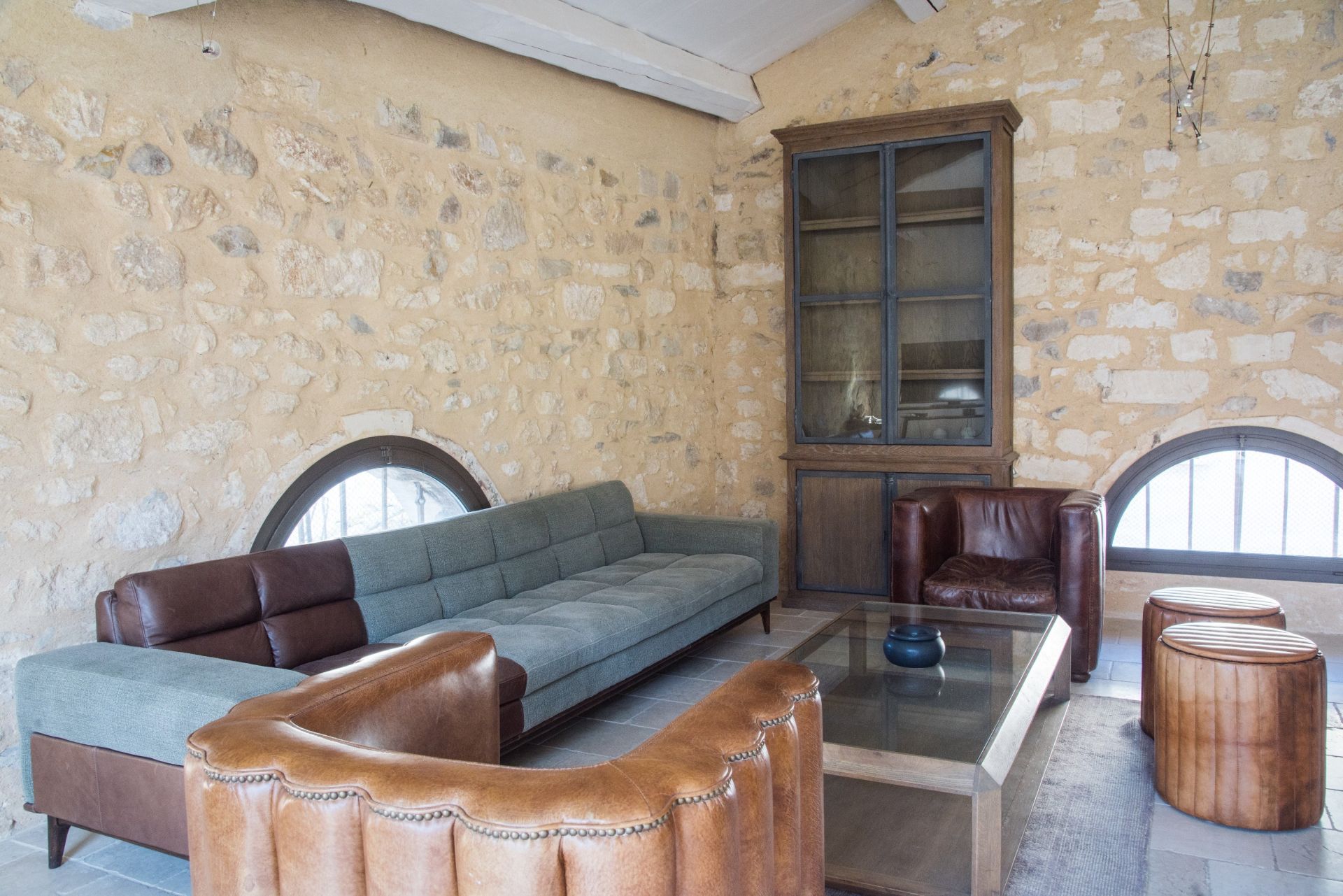 luxury house 5 Rooms for sale on MAUSSANE LES ALPILLES (13520)