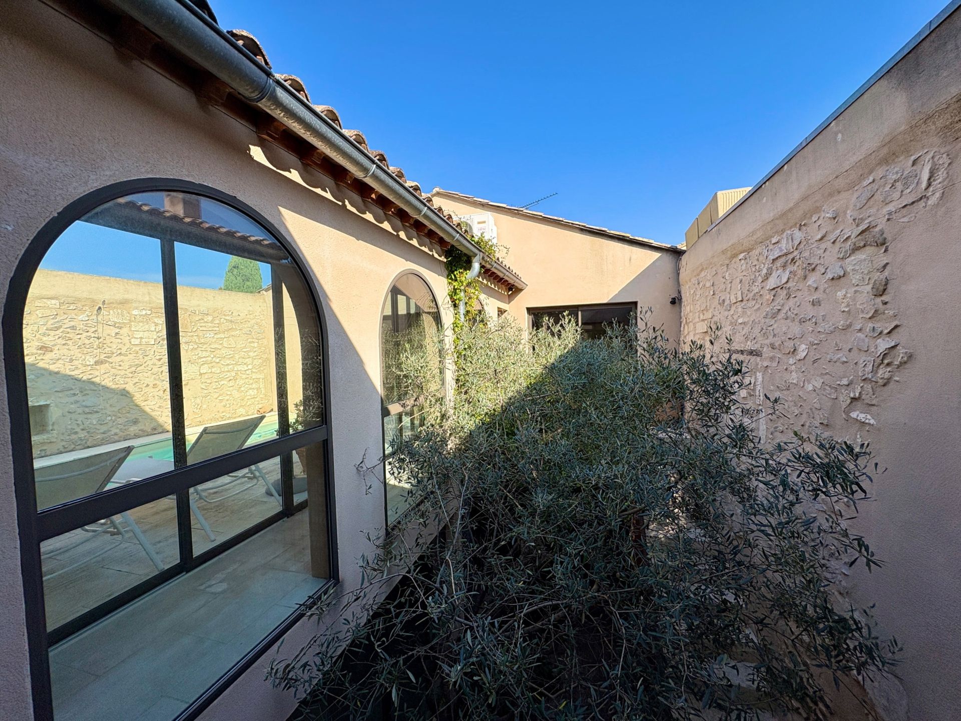 luxury house 5 Rooms for sale on MAUSSANE LES ALPILLES (13520)