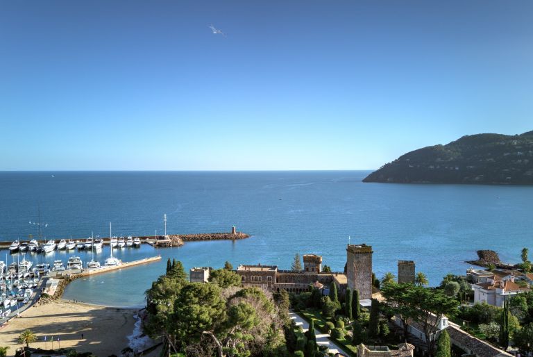 penthouse 4 Rooms for sale on LA NAPOULE (06210)