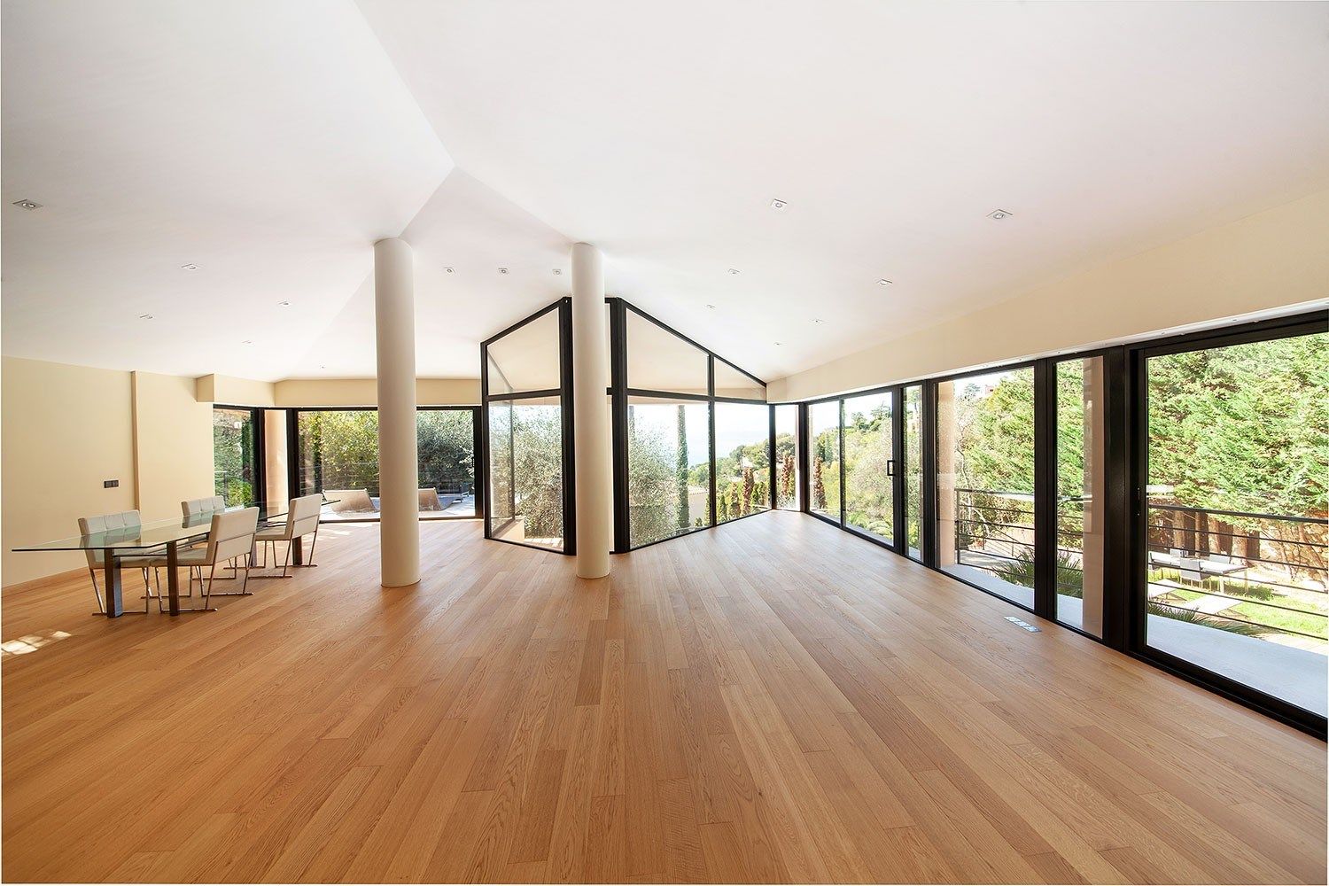 luxury villa 6 Rooms for sale on VILLEFRANCHE SUR MER (06230)