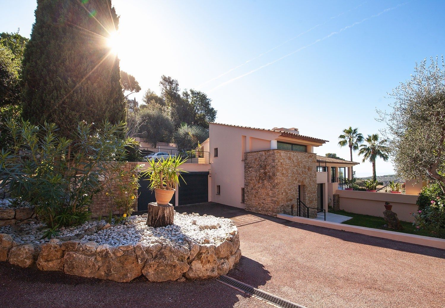 luxury villa 6 Rooms for sale on VILLEFRANCHE SUR MER (06230)