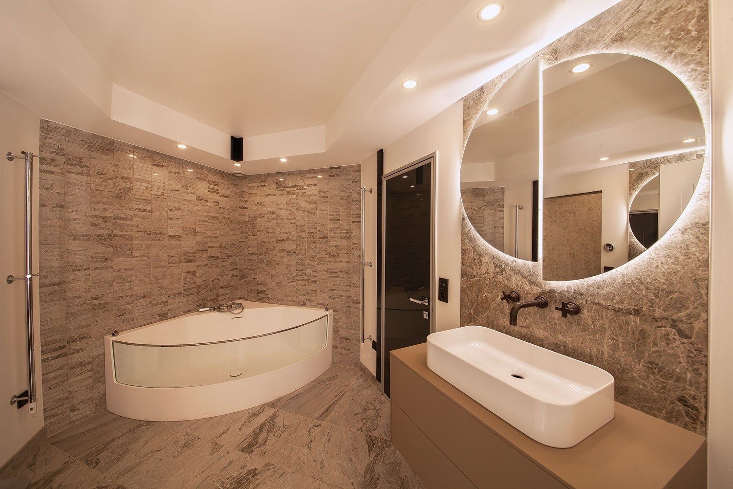 luxury villa 6 Rooms for sale on VILLEFRANCHE SUR MER (06230)