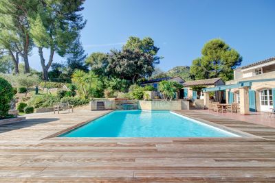 Vente Villa de luxe Aubagne 10 Pièces 480 m²