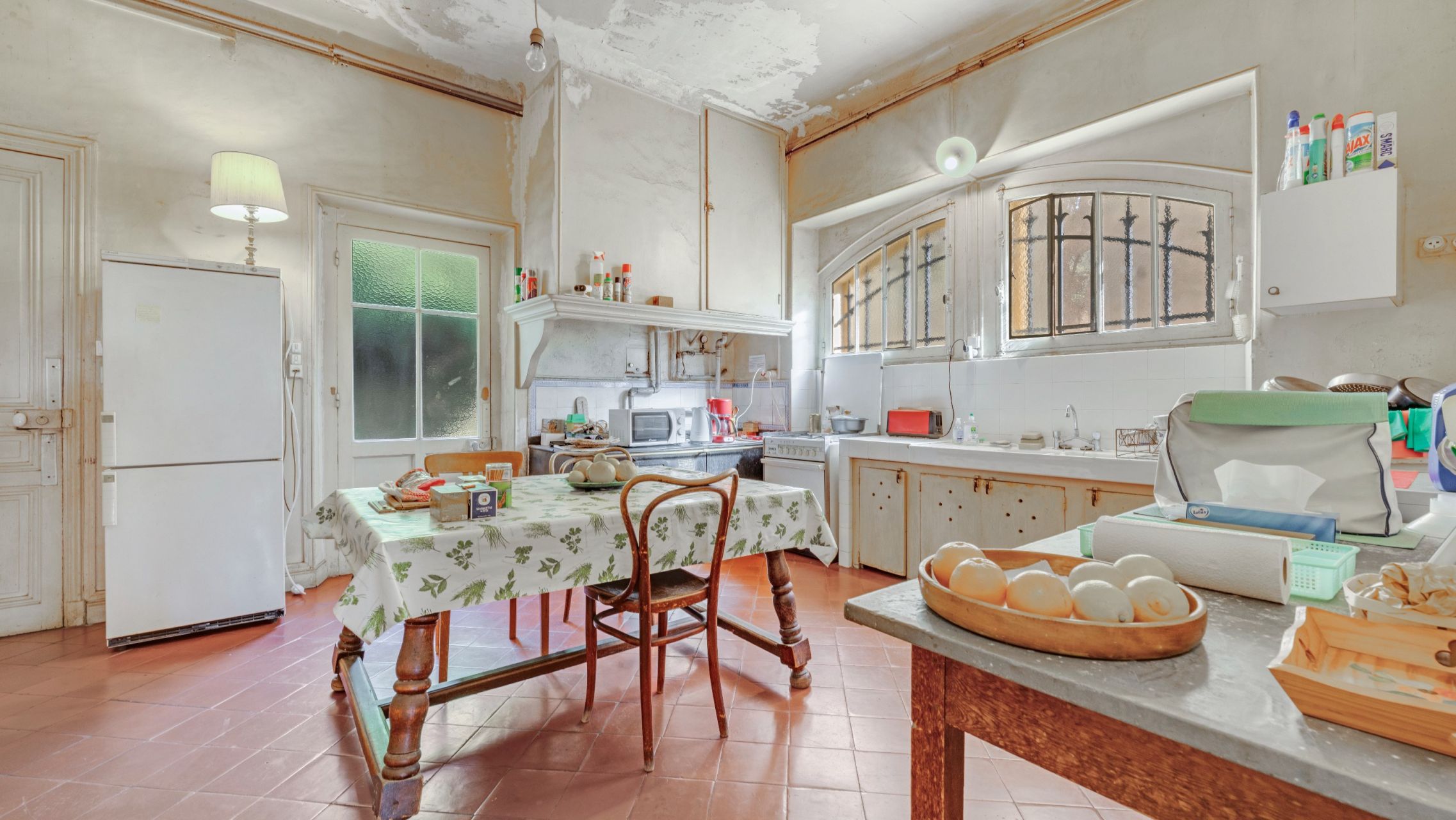 mansion 9 Rooms for sale on LA CROIX VALMER (83420)
