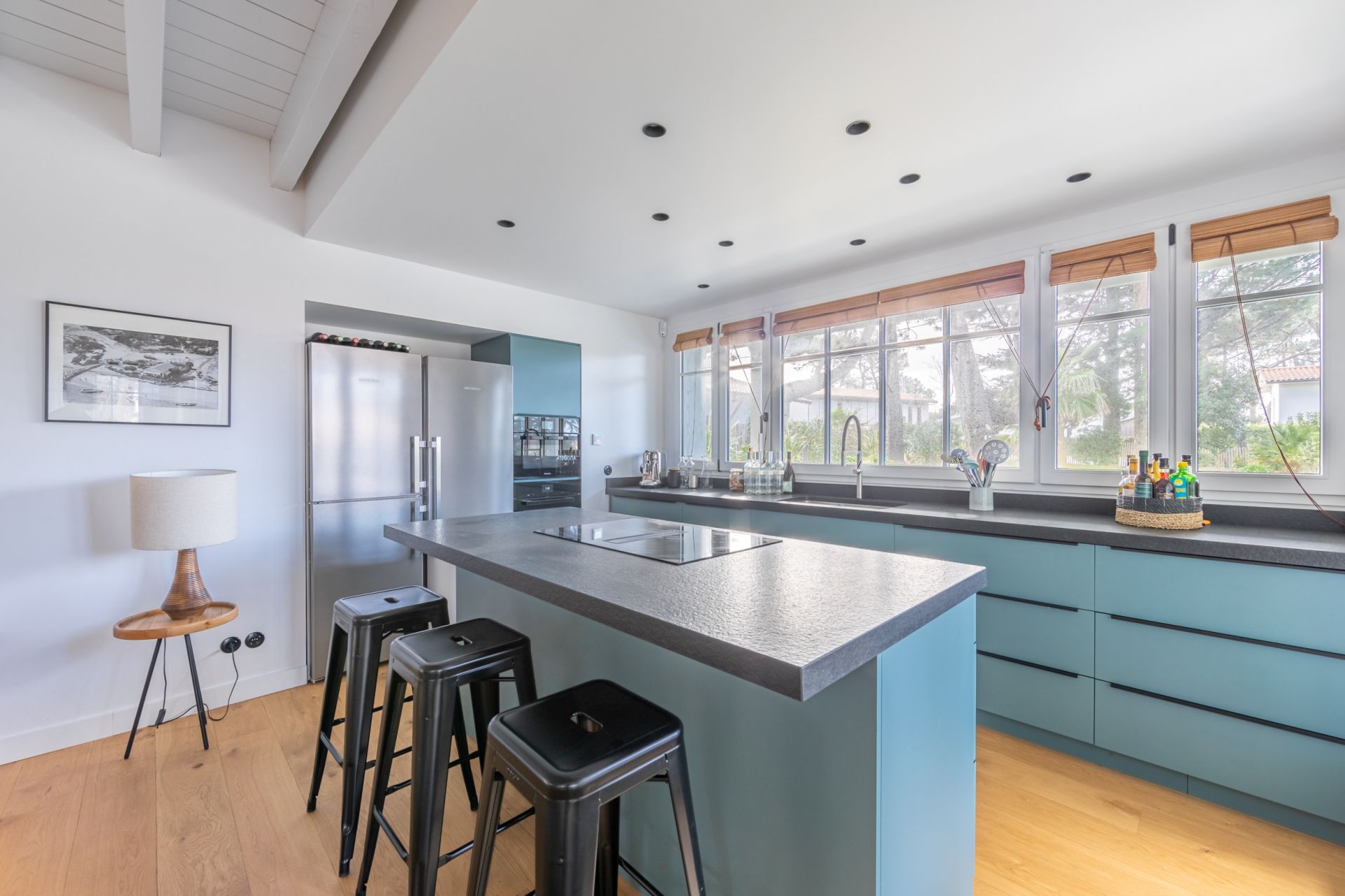 luxury house 6 Rooms for sale on CAP FERRET (33970)