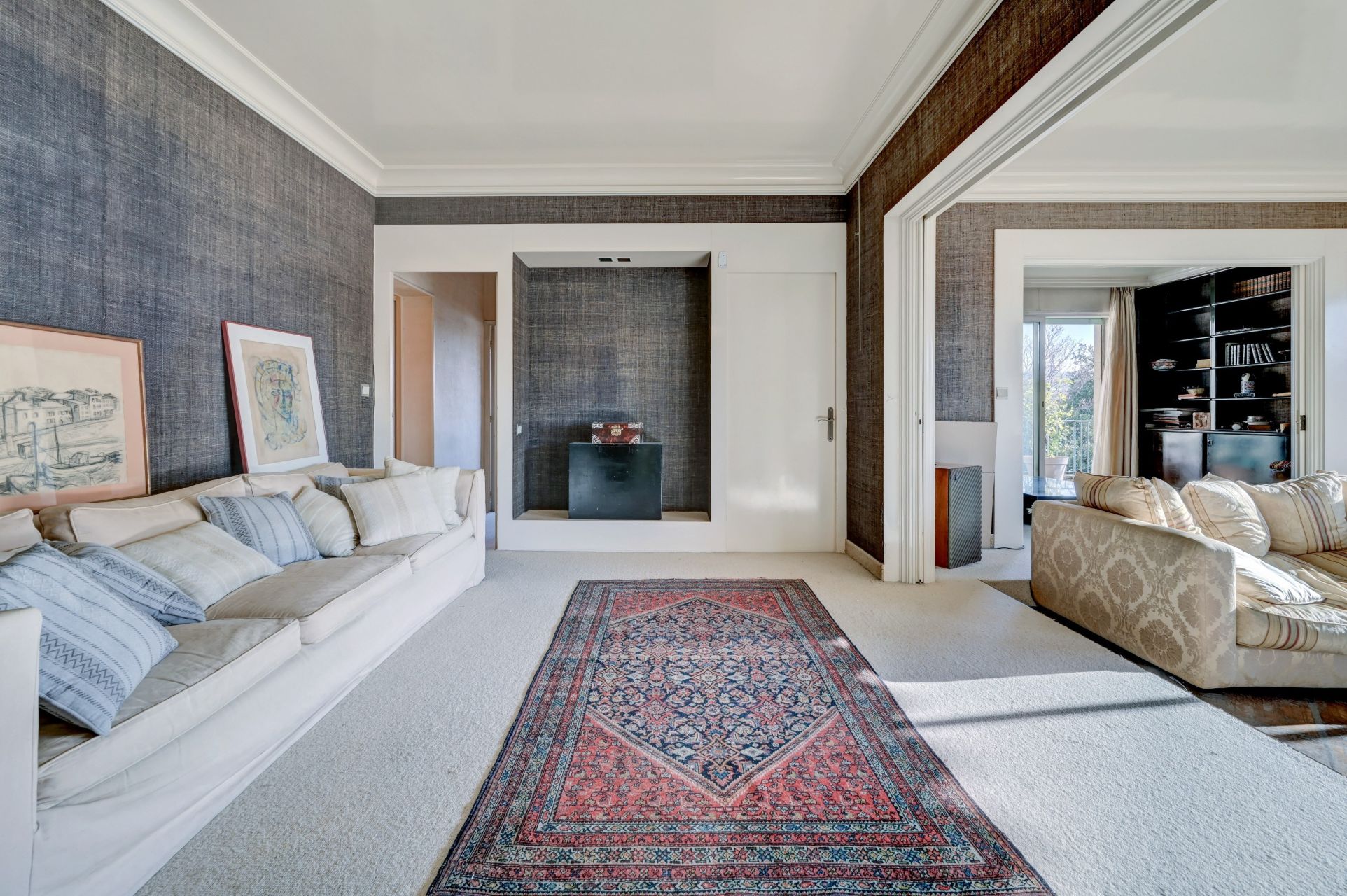 luxury apartment 7 Rooms for sale on MARSEILLE (13008)