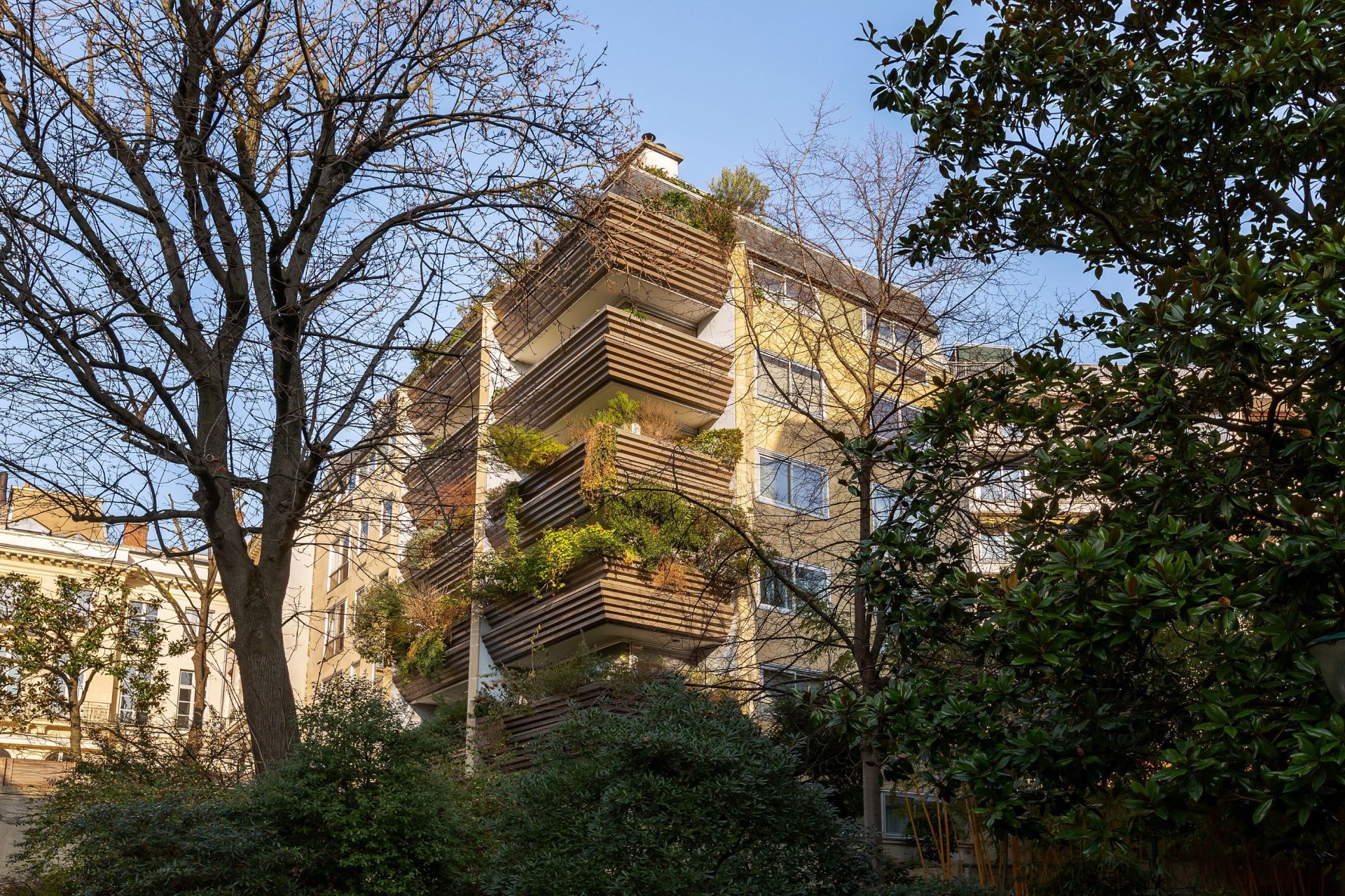 luxury apartment 5 Rooms for sale on PARIS (75007)