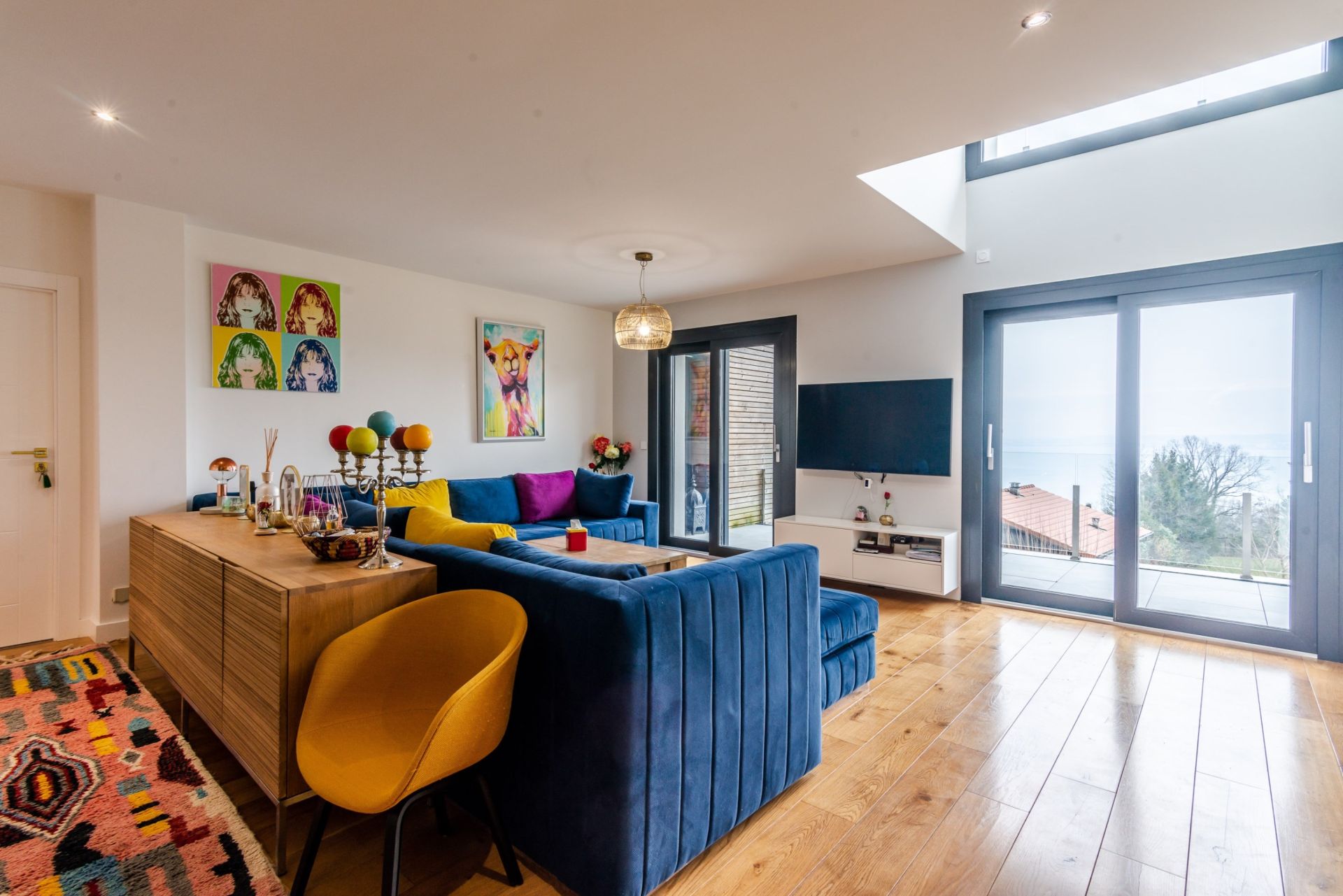 luxury house 6 Rooms for sale on NEUVECELLE (74500)