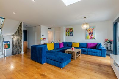 Sale Luxury house Neuvecelle 6 Rooms 230 m²