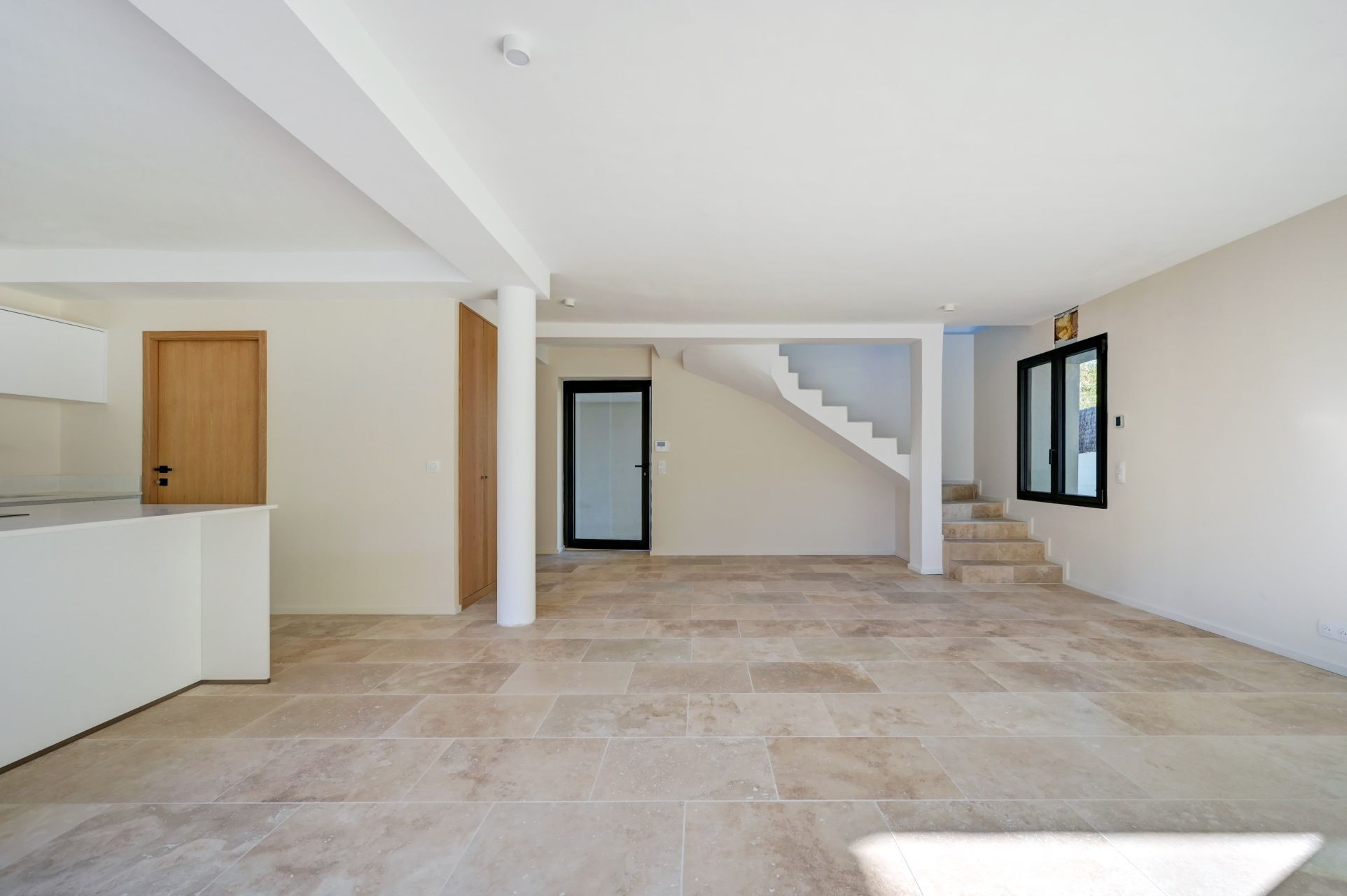 luxury house 4 Rooms for sale on AIX EN PROVENCE (13100)
