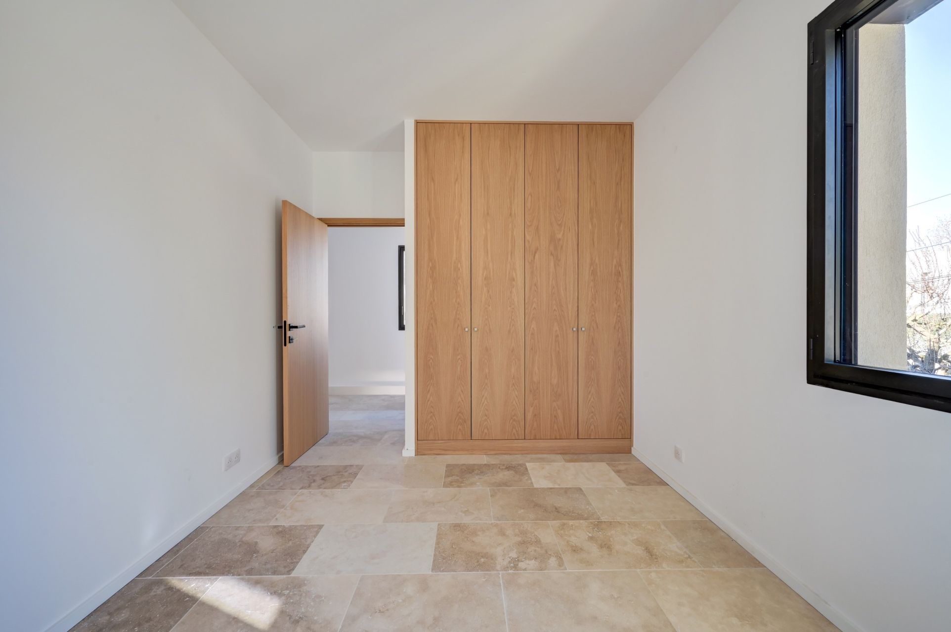 luxury house 4 Rooms for sale on AIX EN PROVENCE (13100)