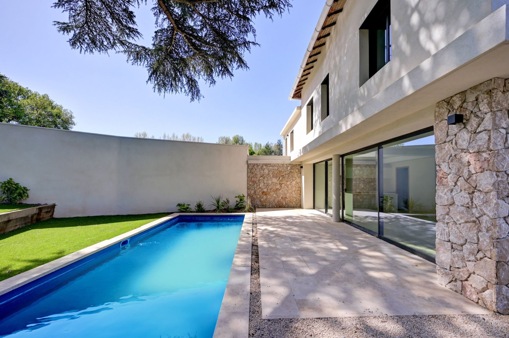 luxury house 4 Rooms for sale on AIX EN PROVENCE (13100)