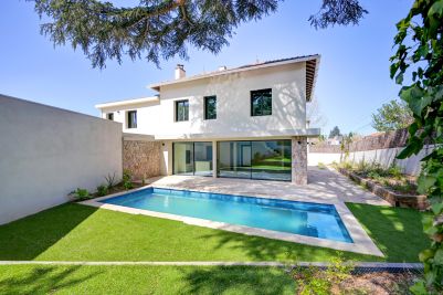 Sale Luxury house Aix-en-Provence 4&nbsp;Rooms 100&nbsp;m²