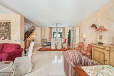 Sale Luxury house Neuilly-sur-Seine 9&nbsp;Rooms 300&nbsp;m²