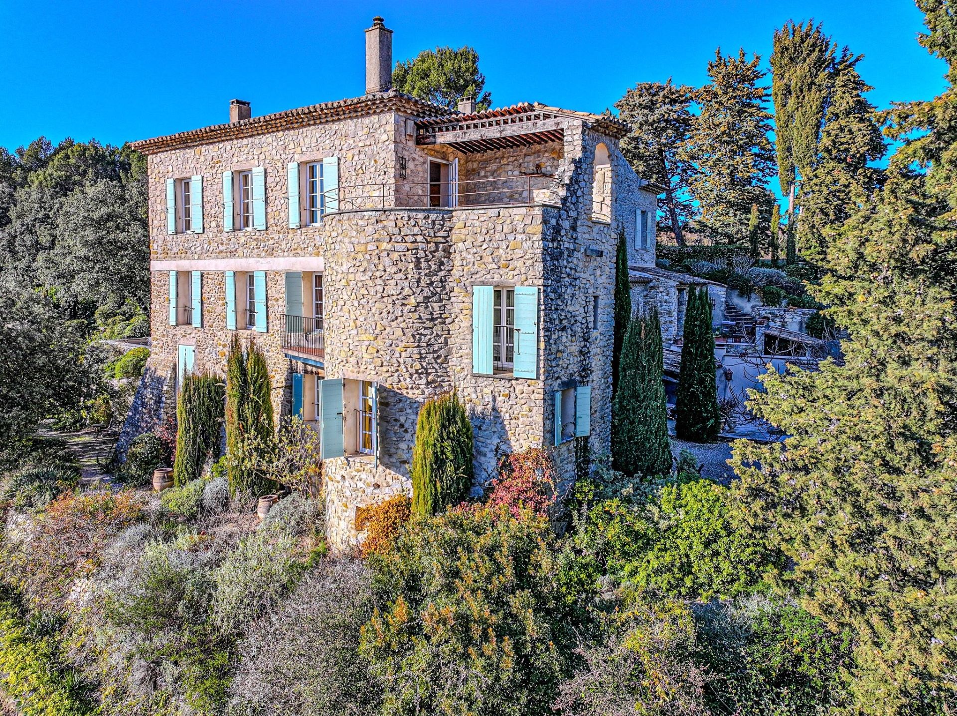 bastide 25 Pièces en vente sur VAISON LA ROMAINE (84110)