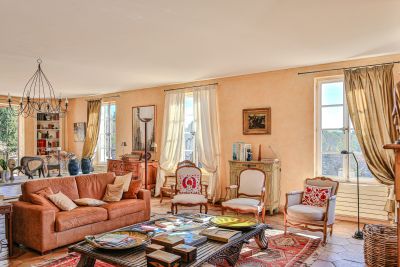 Vente Bastide Vaison-la-Romaine 25&nbsp;Pièces 700&nbsp;m²