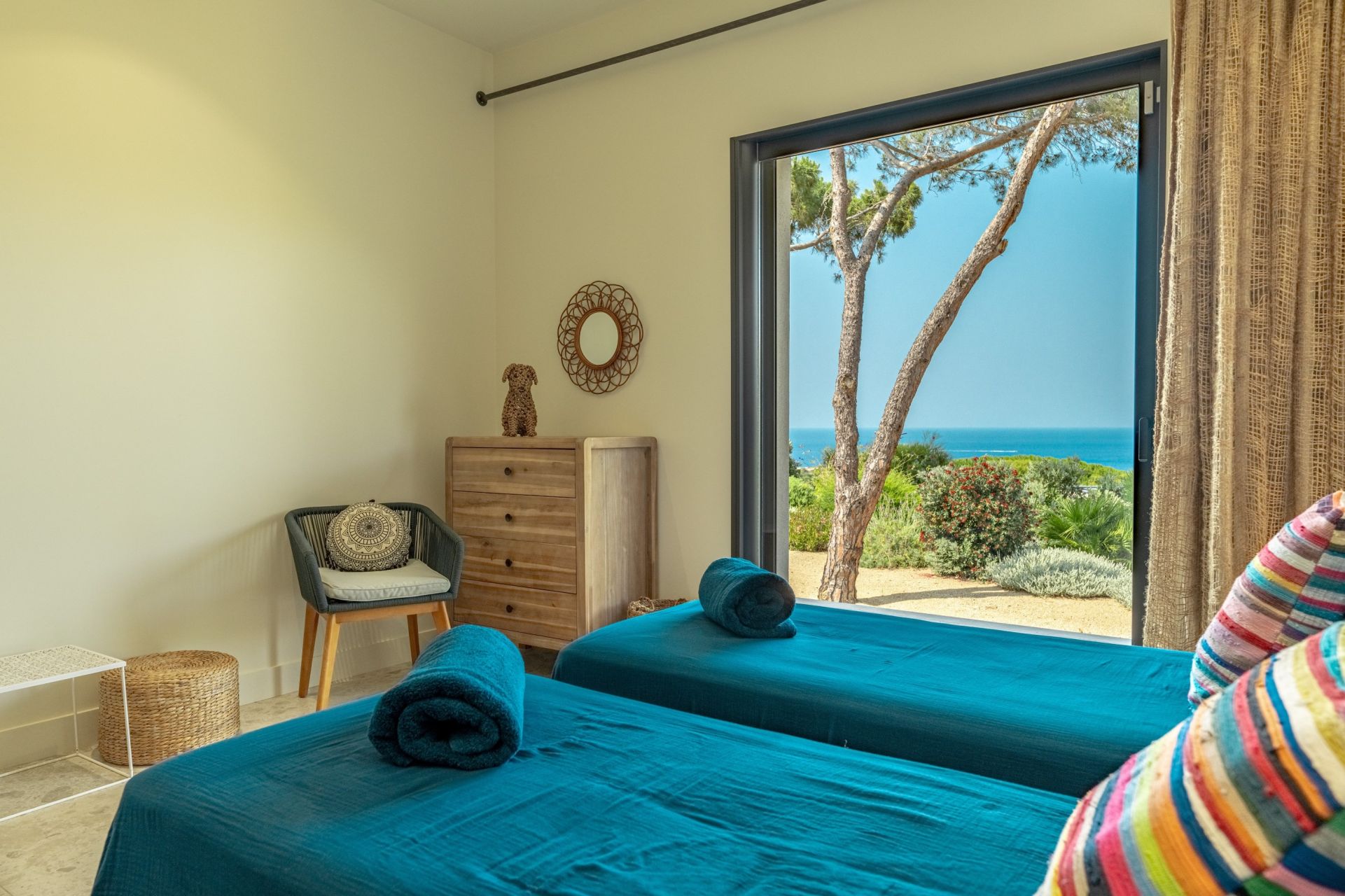 luxury house 7 Rooms for seasonal rent on CALVI (20260)