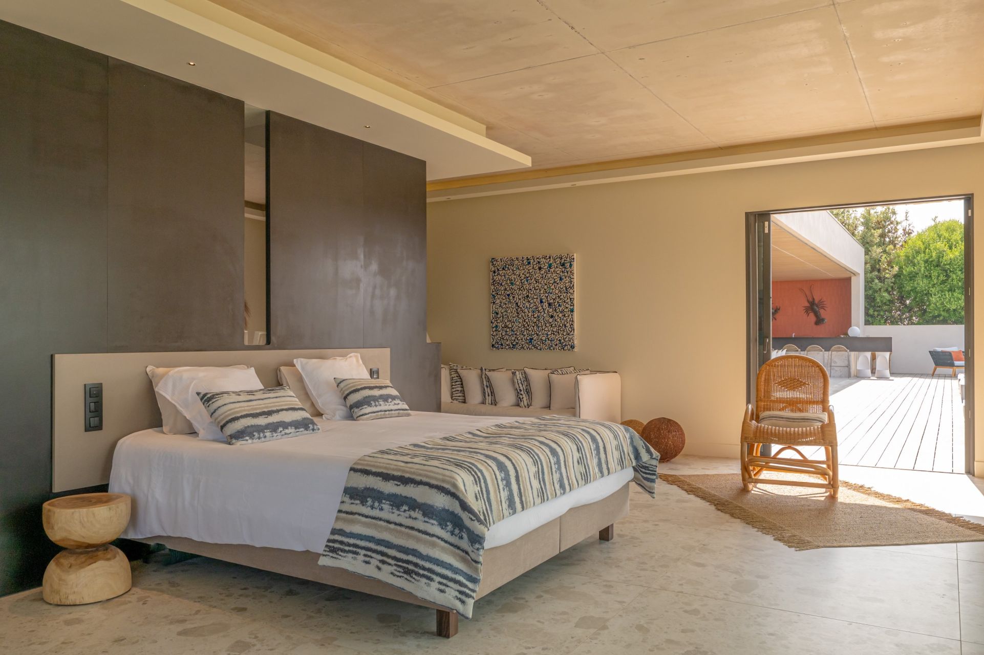 luxury house 7 Rooms for seasonal rent on CALVI (20260)