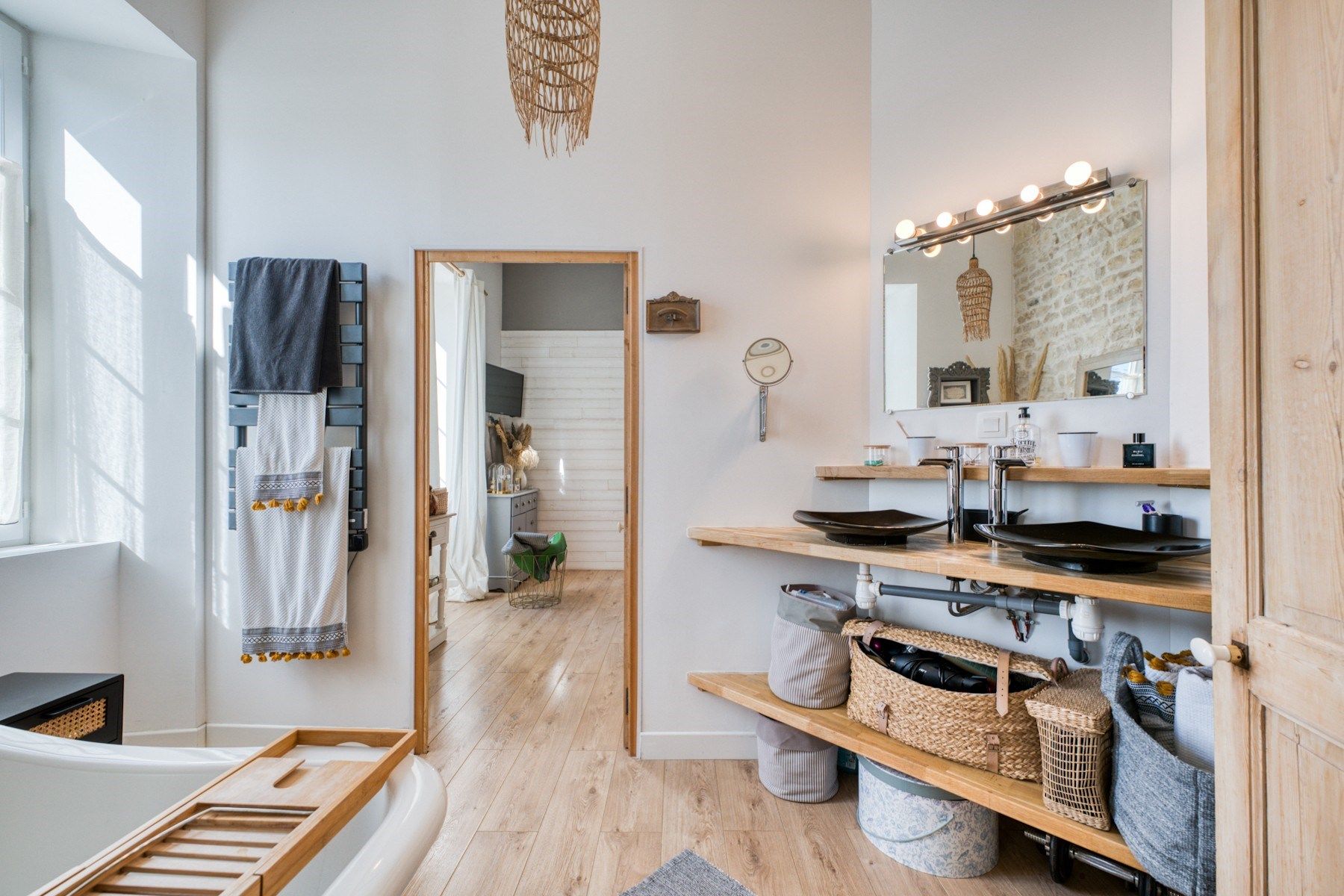 maison de luxe 7 Pièces en vente sur STE SOULLE (17220)