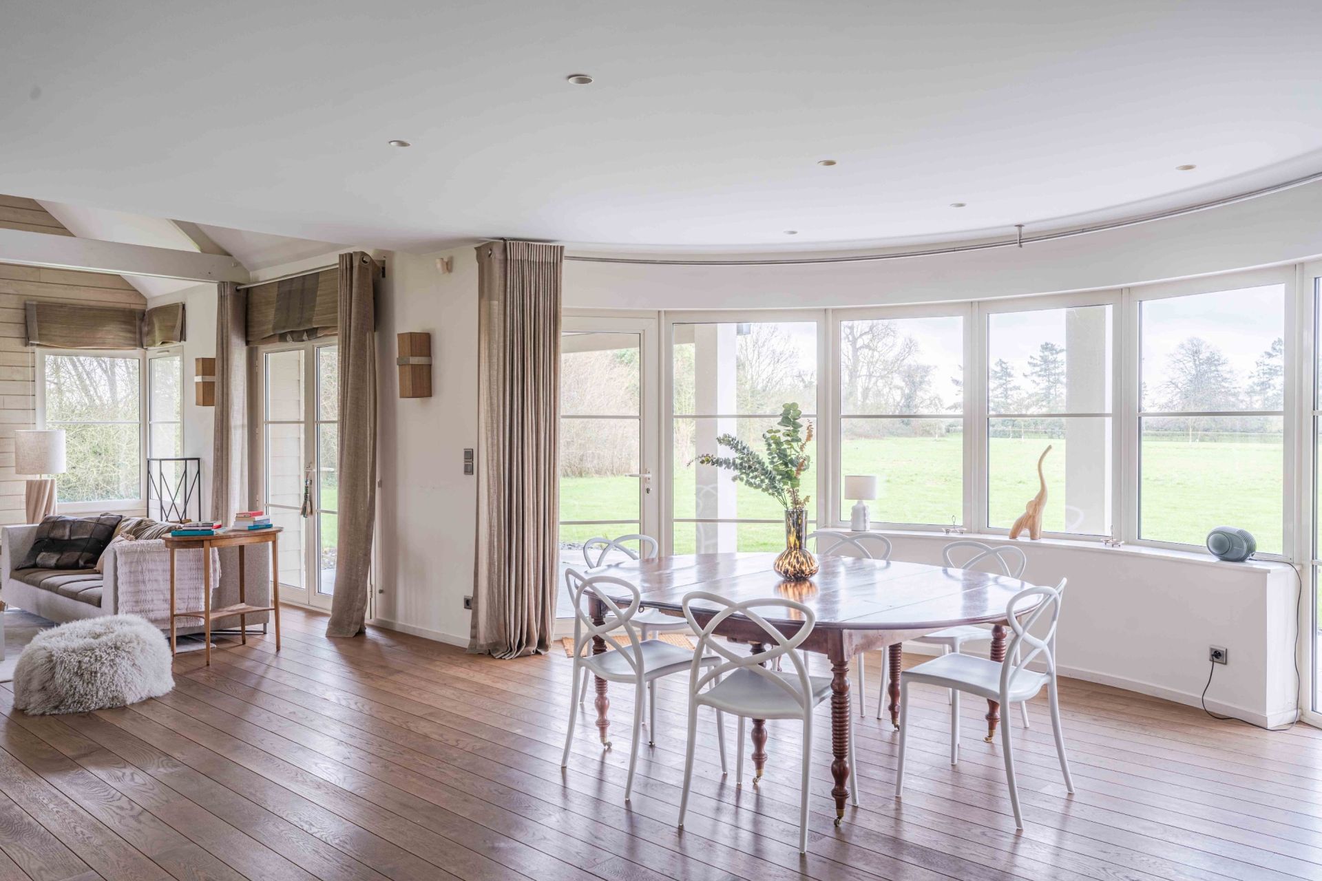 contemporary house 7 Rooms for sale on BAYEUX (14400)