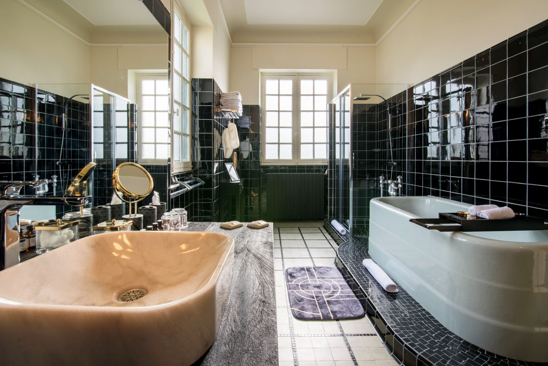 luxury house 10 Rooms for sale on AGEN (47000)