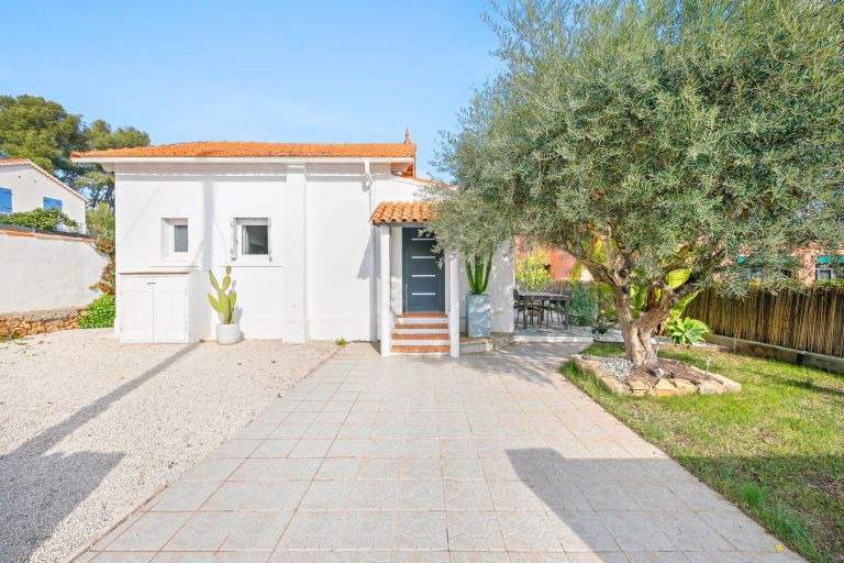 maison de luxe 5 Pièces en vente sur BANDOL (83150)