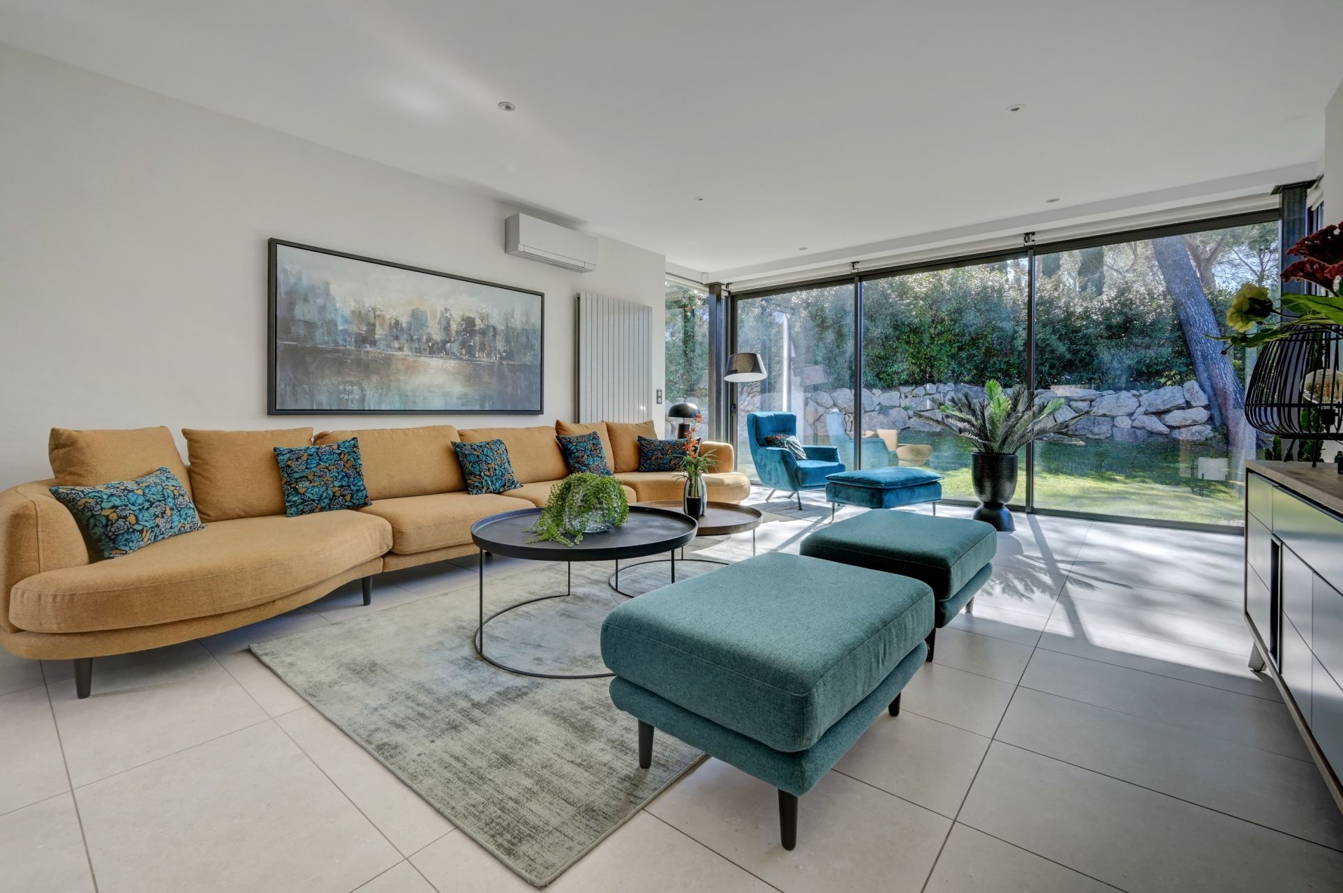 luxury house 8 Rooms for sale on AIX EN PROVENCE (13100)