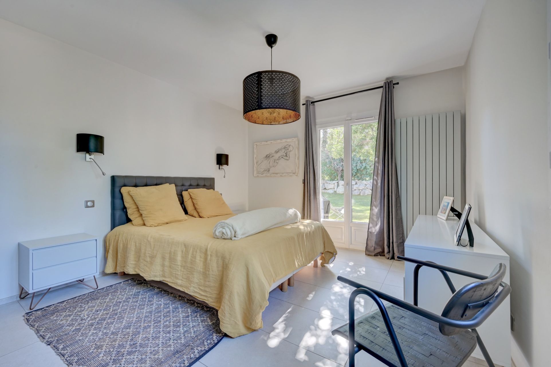 luxury house 8 Rooms for sale on AIX EN PROVENCE (13100)
