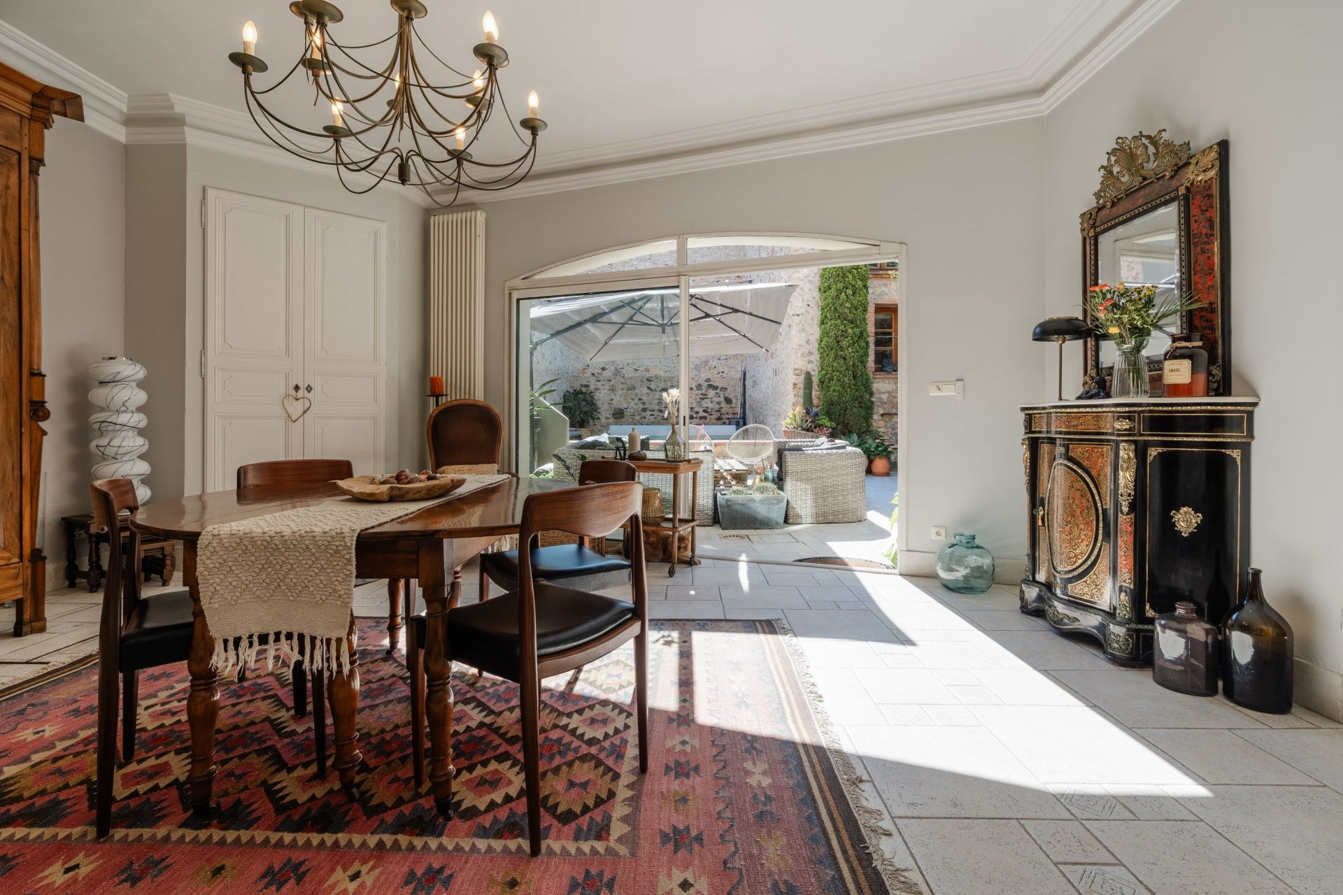 luxury house 10 Rooms for sale on PERPIGNAN (66000)