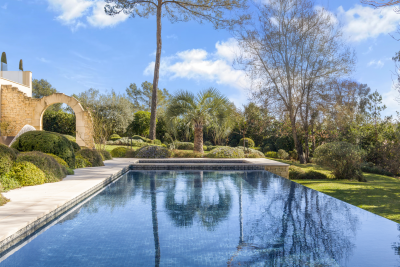 Sale Luxury villa Tourrettes 8 Rooms 319 m²