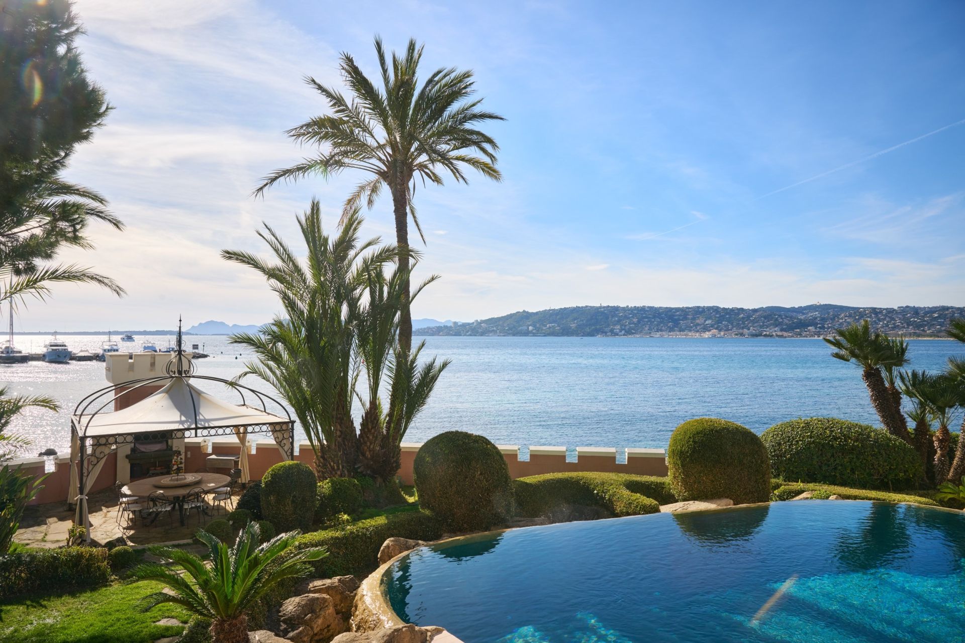 maison de maître 16 Pièces en vente sur CAP D ANTIBES (06160)