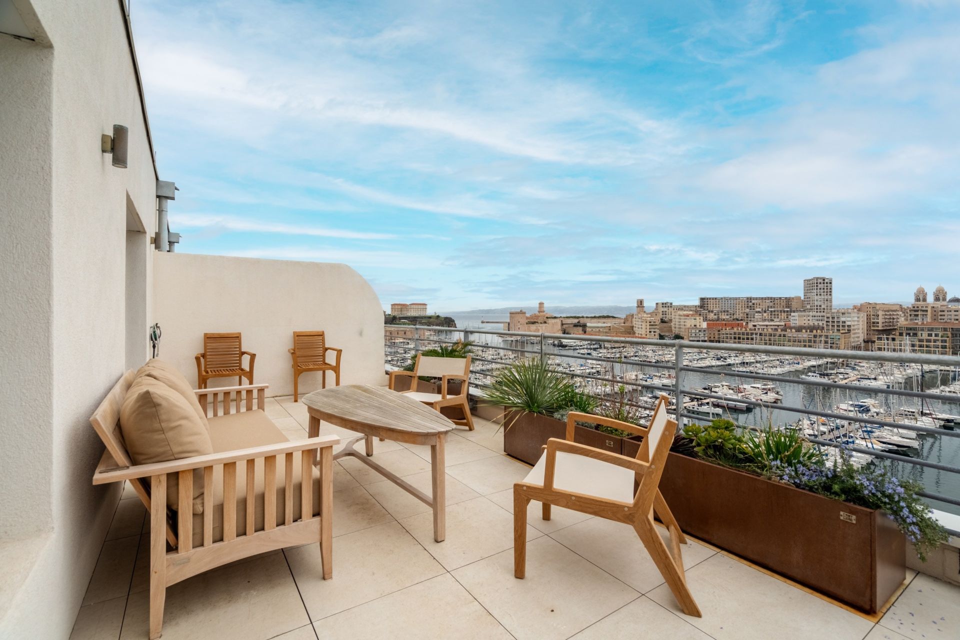 appartement de luxe 4 Pièces en location sur MARSEILLE (13007)