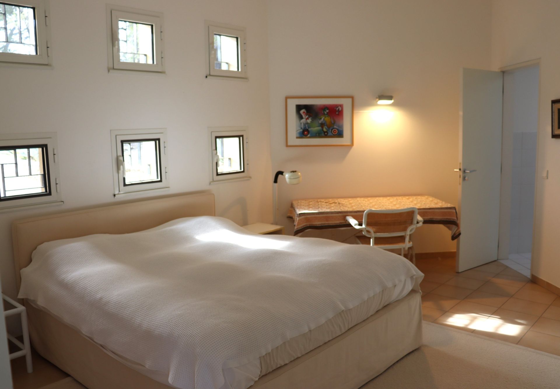 contemporary house 11 Rooms for sale on SALERNES (83690)