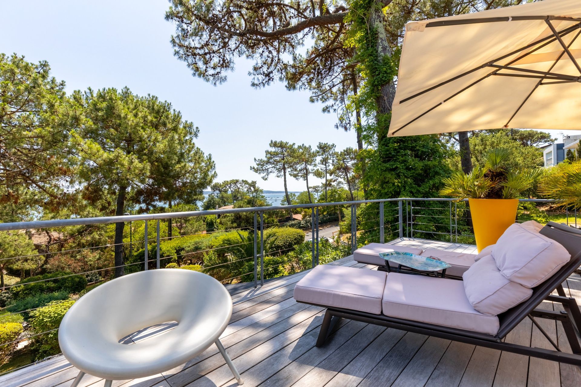 luxury house 6 Rooms for sale on CAP FERRET (33970)