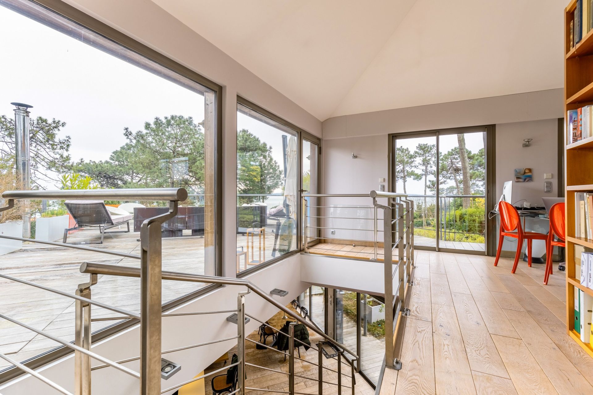 luxury house 6 Rooms for sale on CAP FERRET (33970)