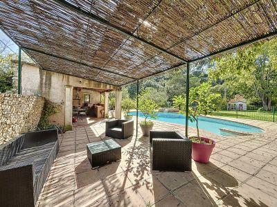 Vente Maison de luxe Nîmes 7 Pièces 210 m²