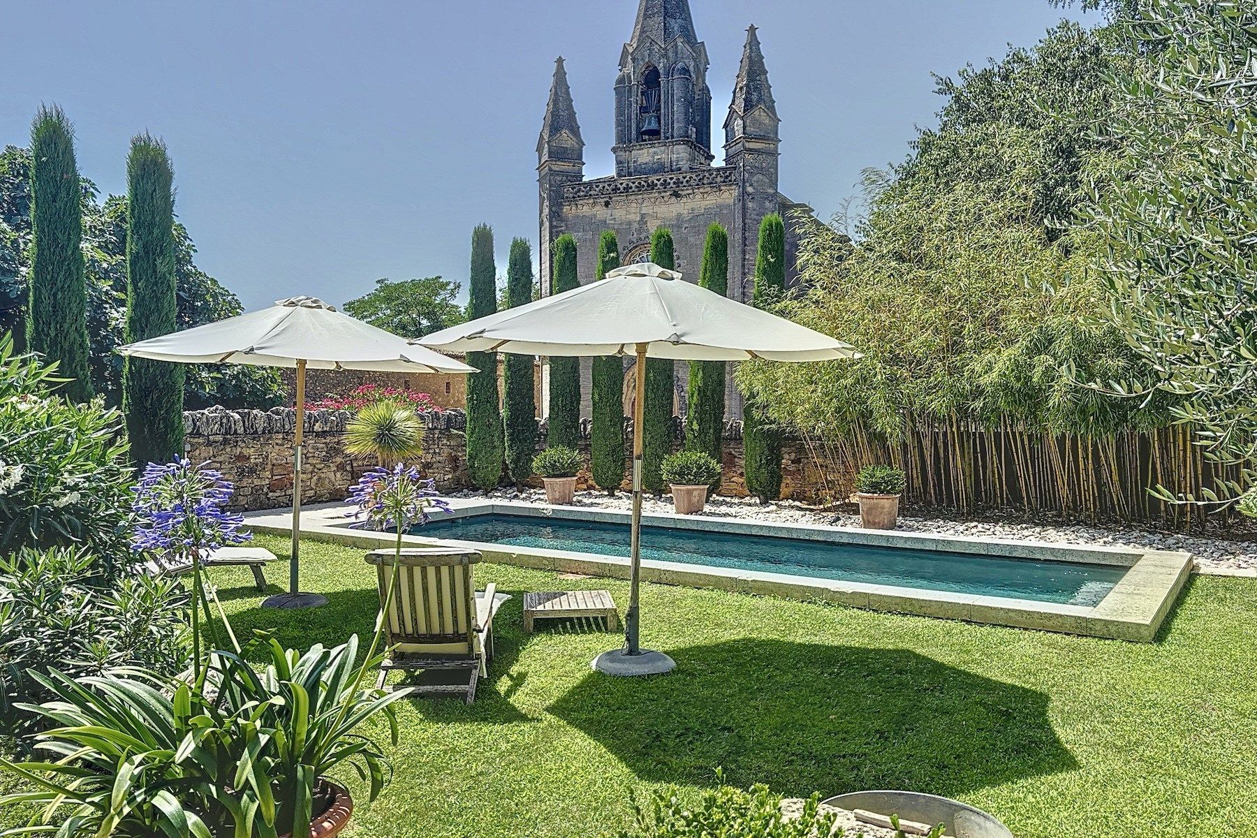 mas 10 Pièces en vente sur UZES (30700)