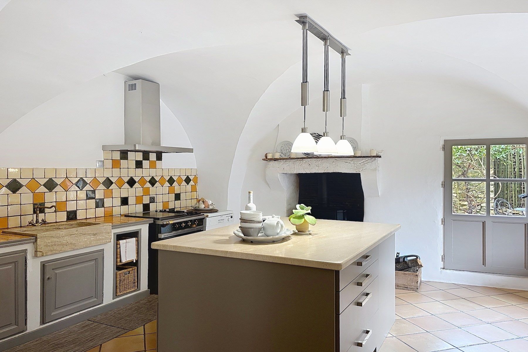 mas 10 Pièces en vente sur UZES (30700)