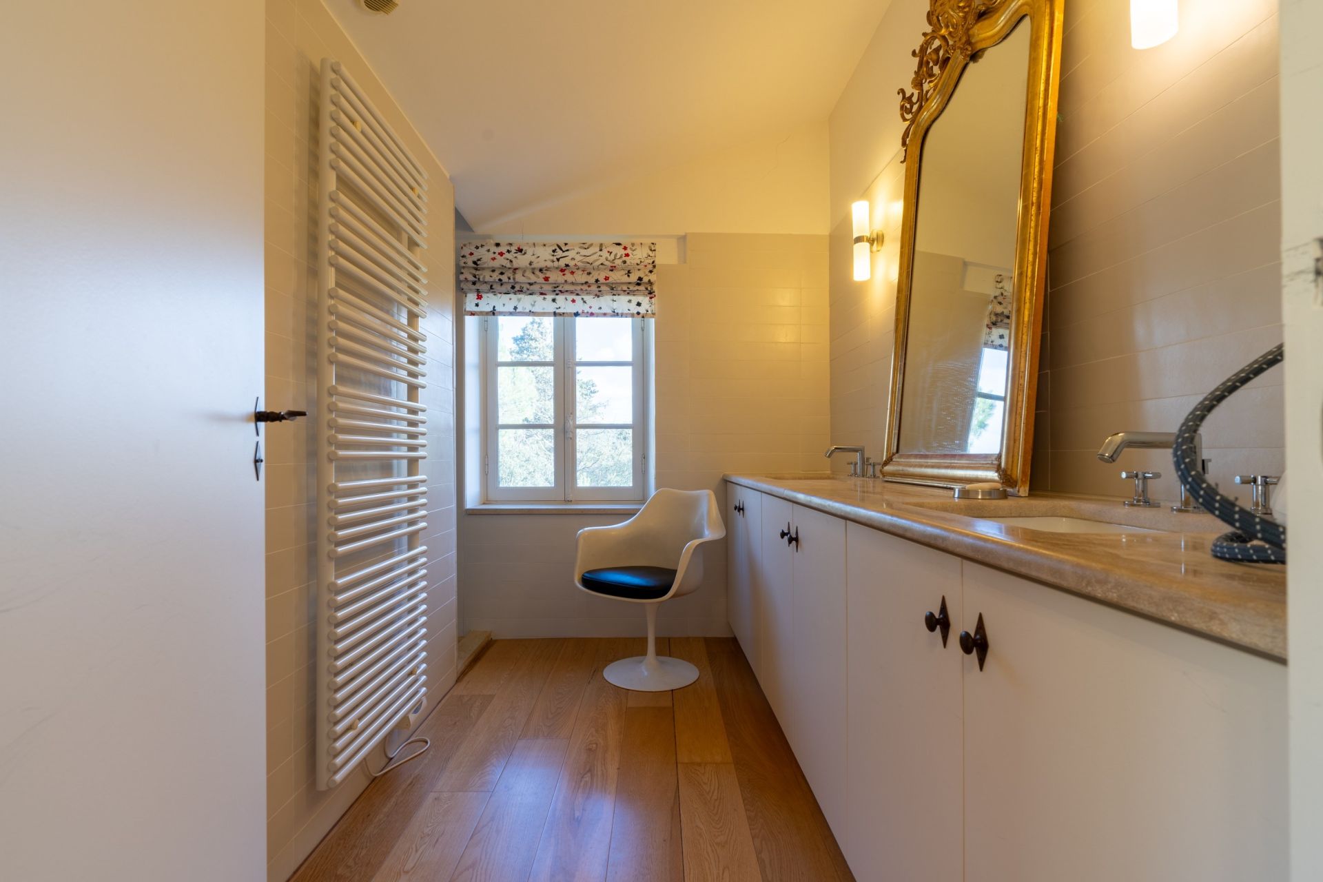 luxury house 10 Rooms for sale on CARCASSONNE (11000)