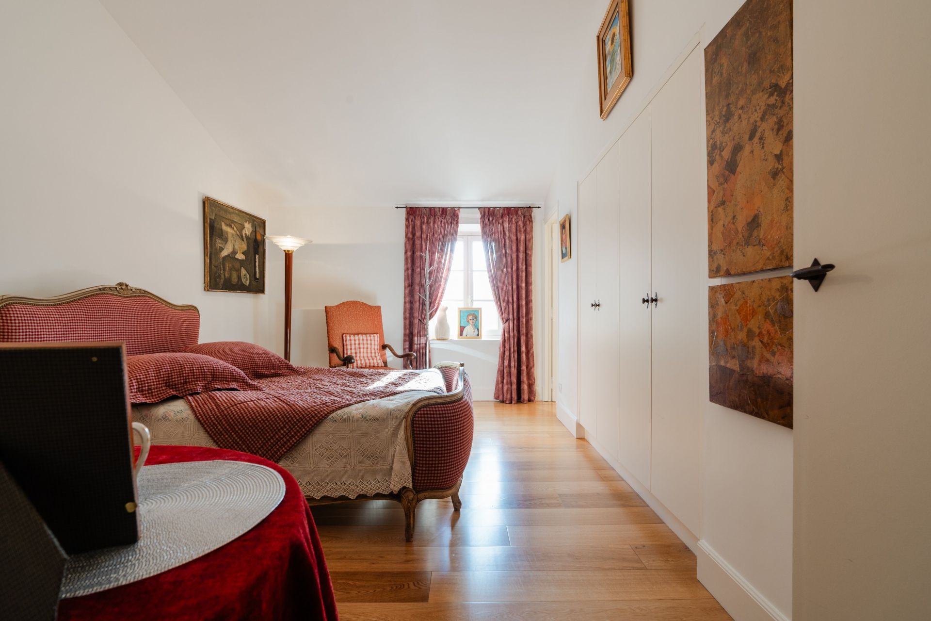 luxury house 10 Rooms for sale on CARCASSONNE (11000)