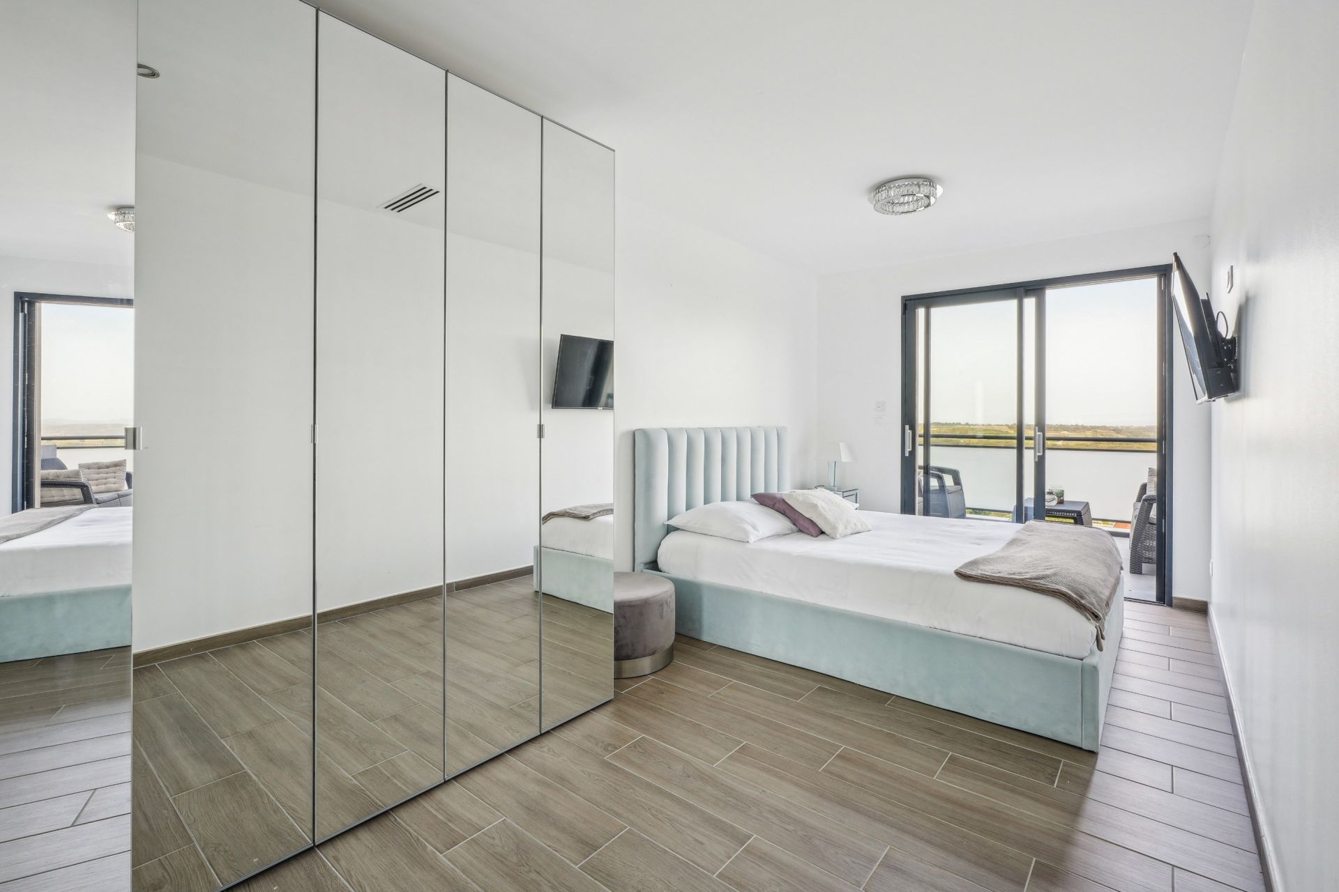 maison de luxe 7 Pièces en vente sur ST LAURENT DE MURE (69720)