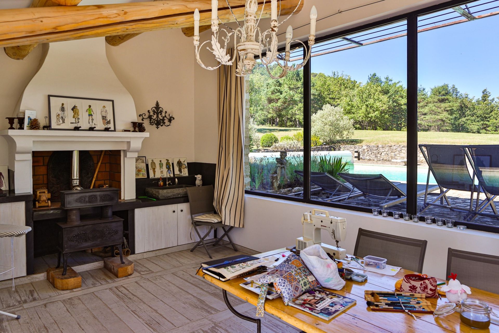 luxury house 15 Rooms for sale on CERESTE (04280)