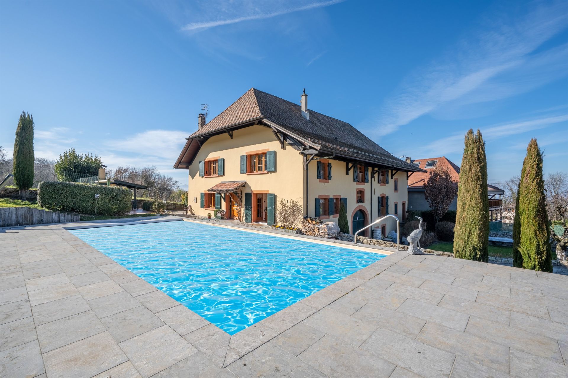 luxury house 11 Rooms for sale on MAXILLY SUR LEMAN (74500)