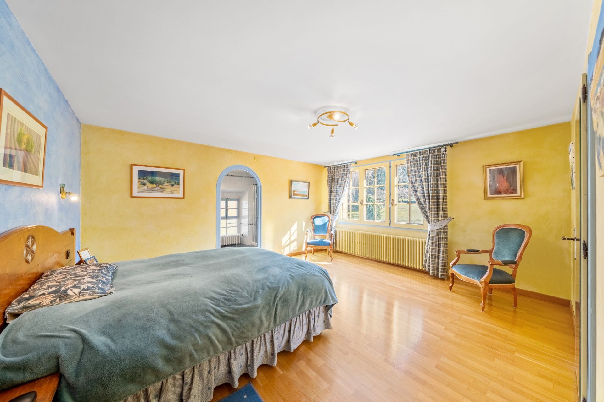 luxury house 11 Rooms for sale on MAXILLY SUR LEMAN (74500)