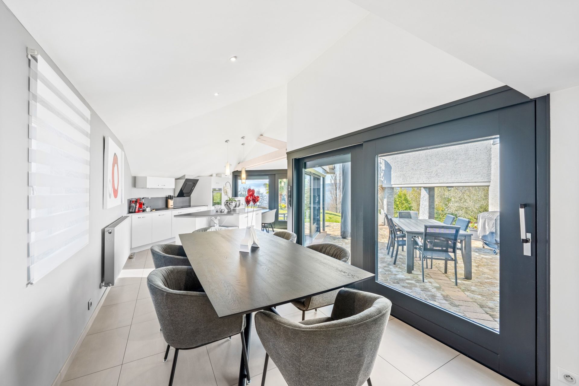 luxury house 6 Rooms for sale on VETRAZ MONTHOUX (74100)