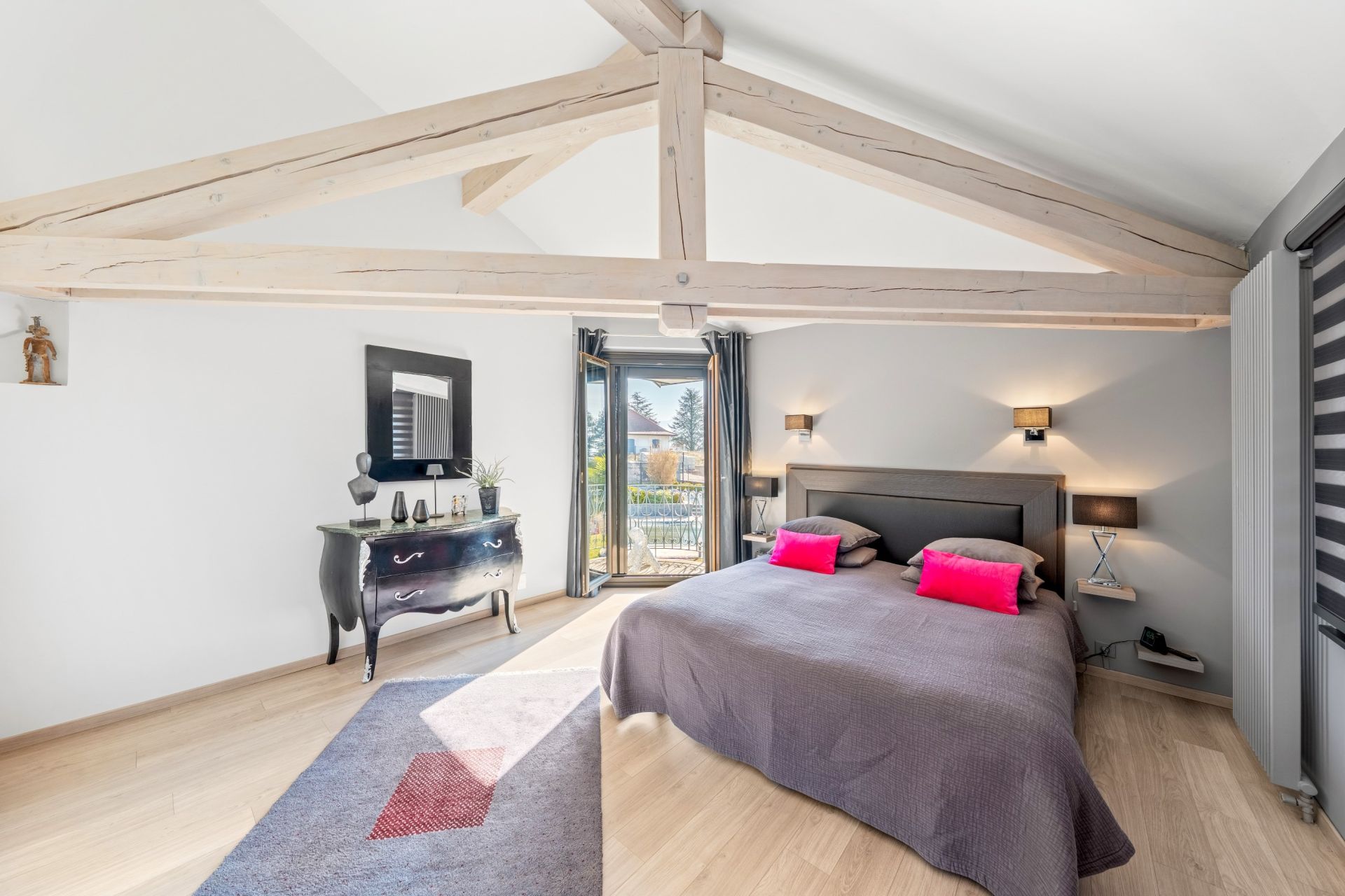 luxury house 6 Rooms for sale on VETRAZ MONTHOUX (74100)