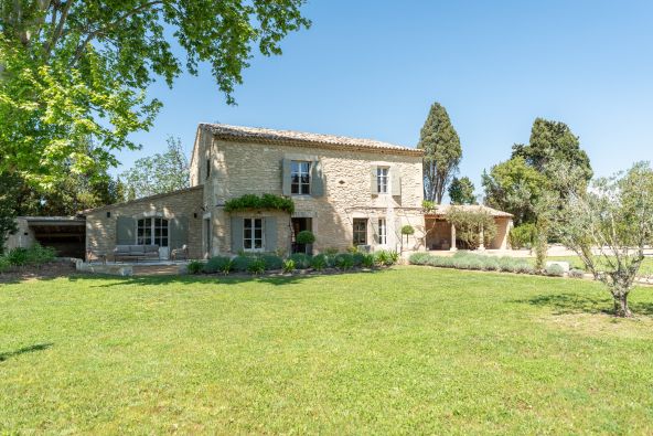 Sale Mas Saint-Rémy-de-Provence 6 Rooms 210 m²