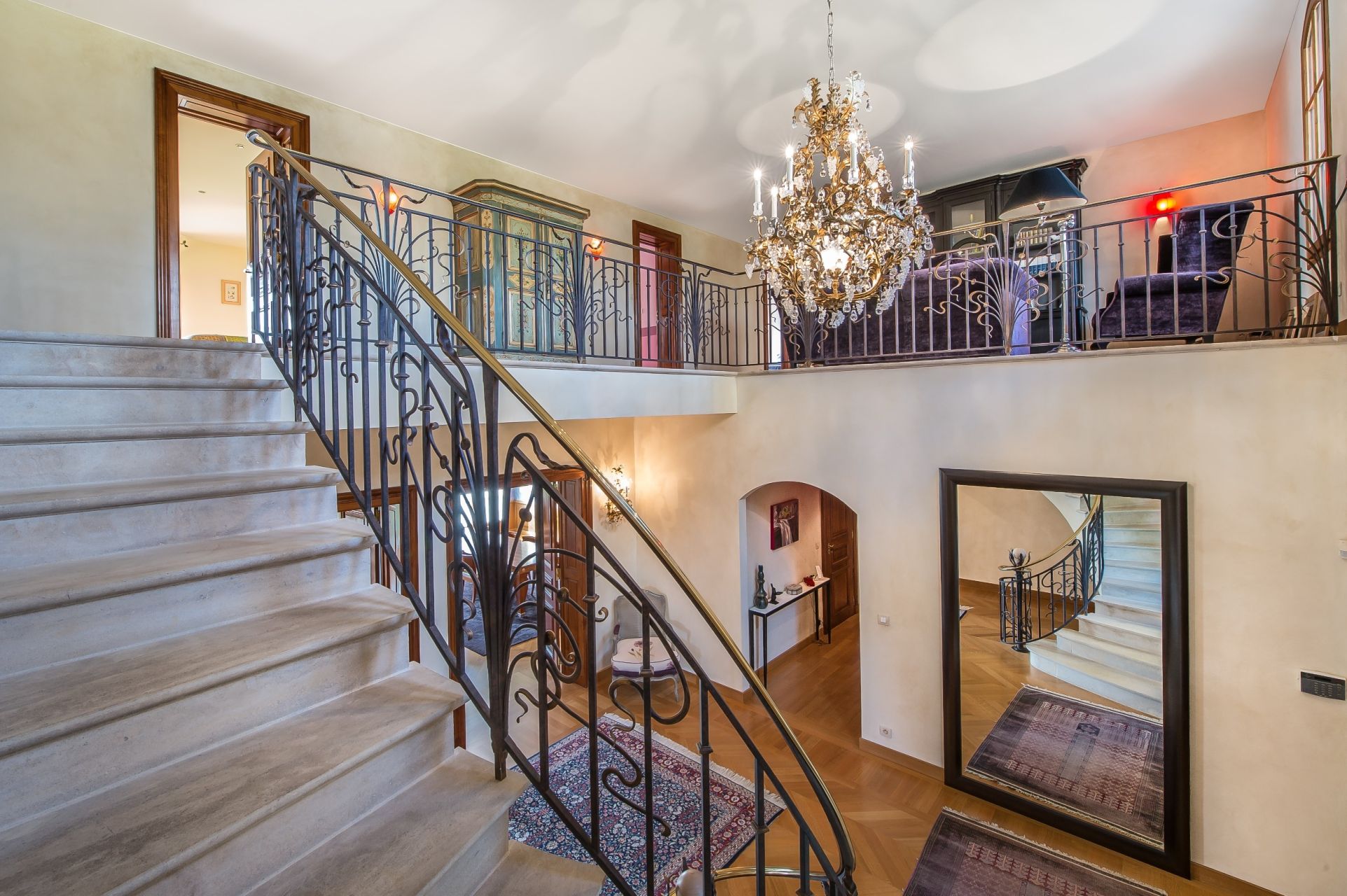 maison de luxe 12 Pièces en vente sur ECHENEVEX (01170)