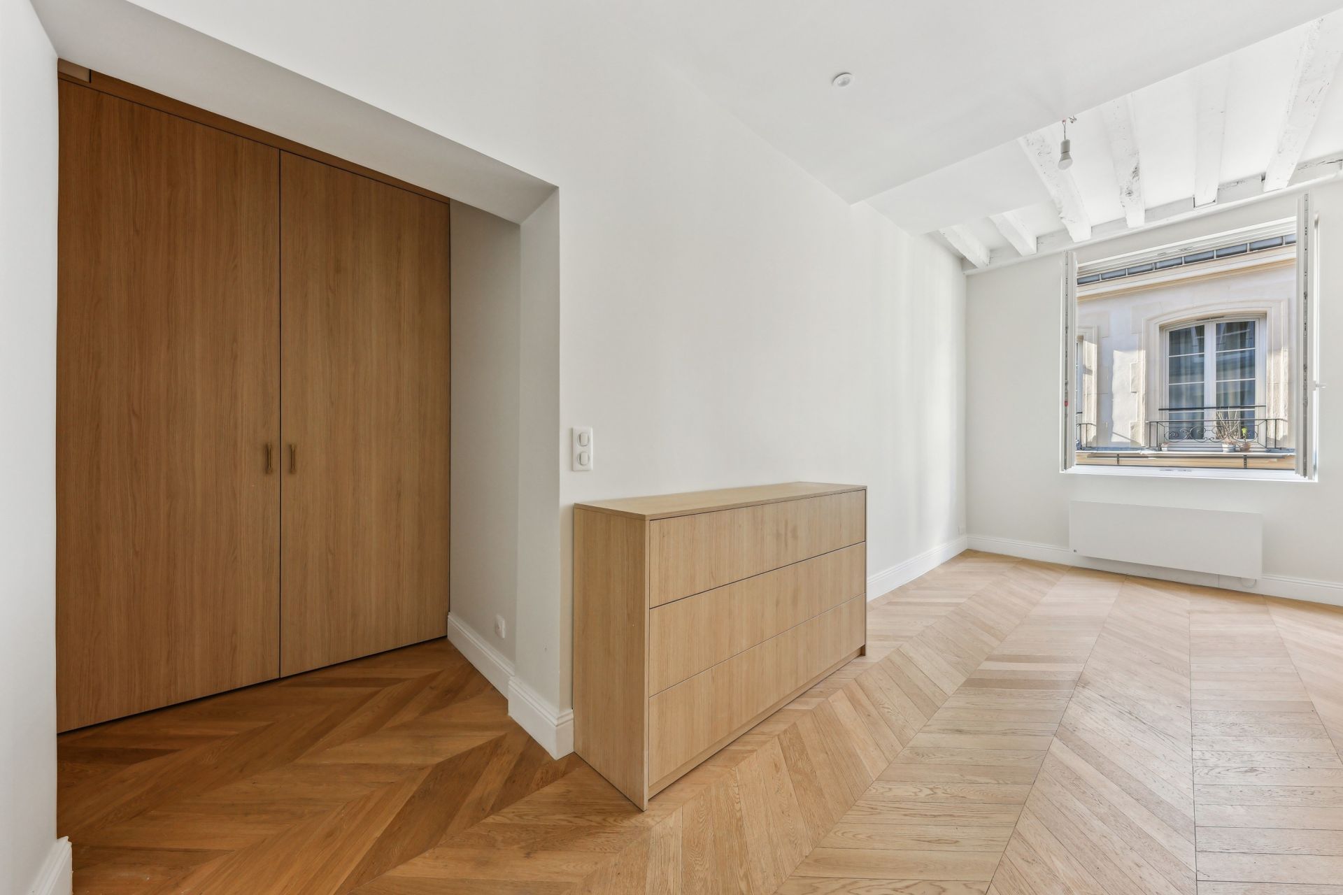 luxury apartment 2 Rooms for sale on PARIS (75003)